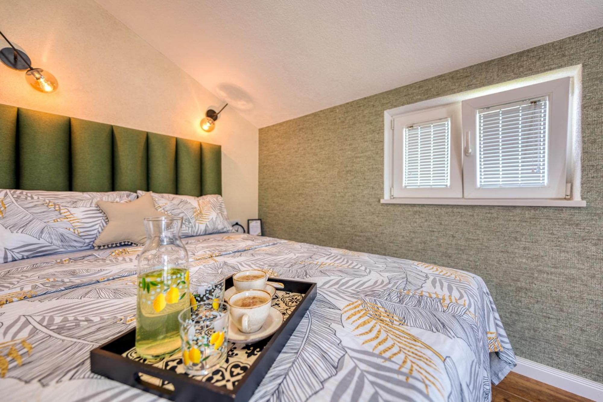 Miro Guesthouse Tivat Pokoj fotografie